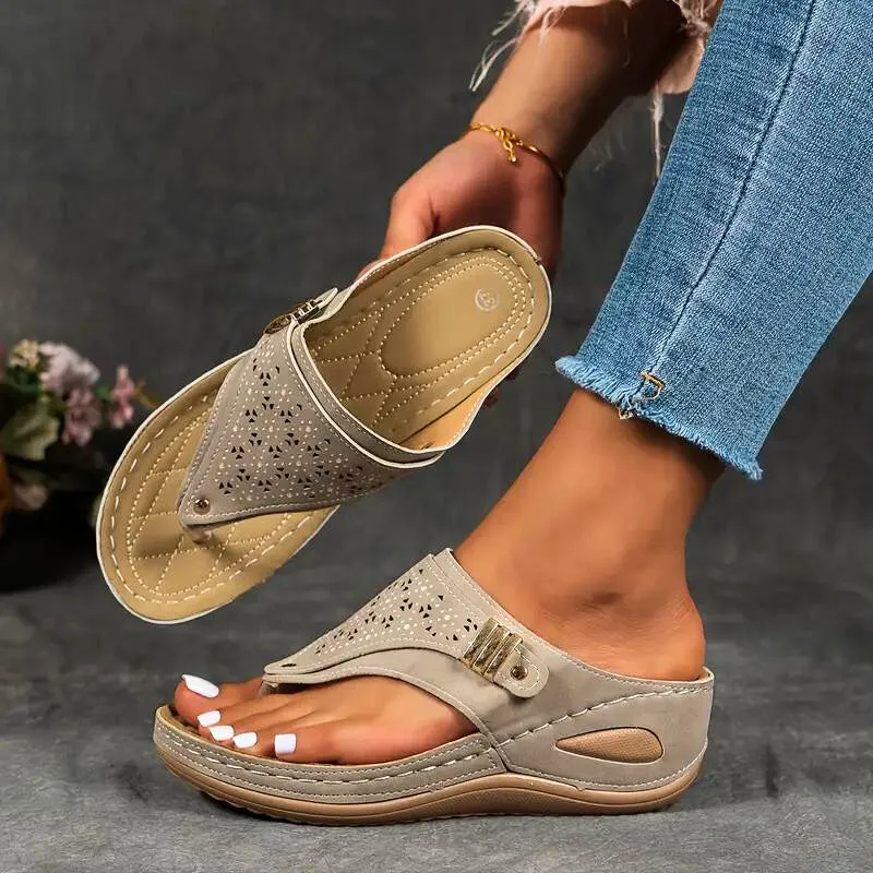 Aurora Strides Sandals