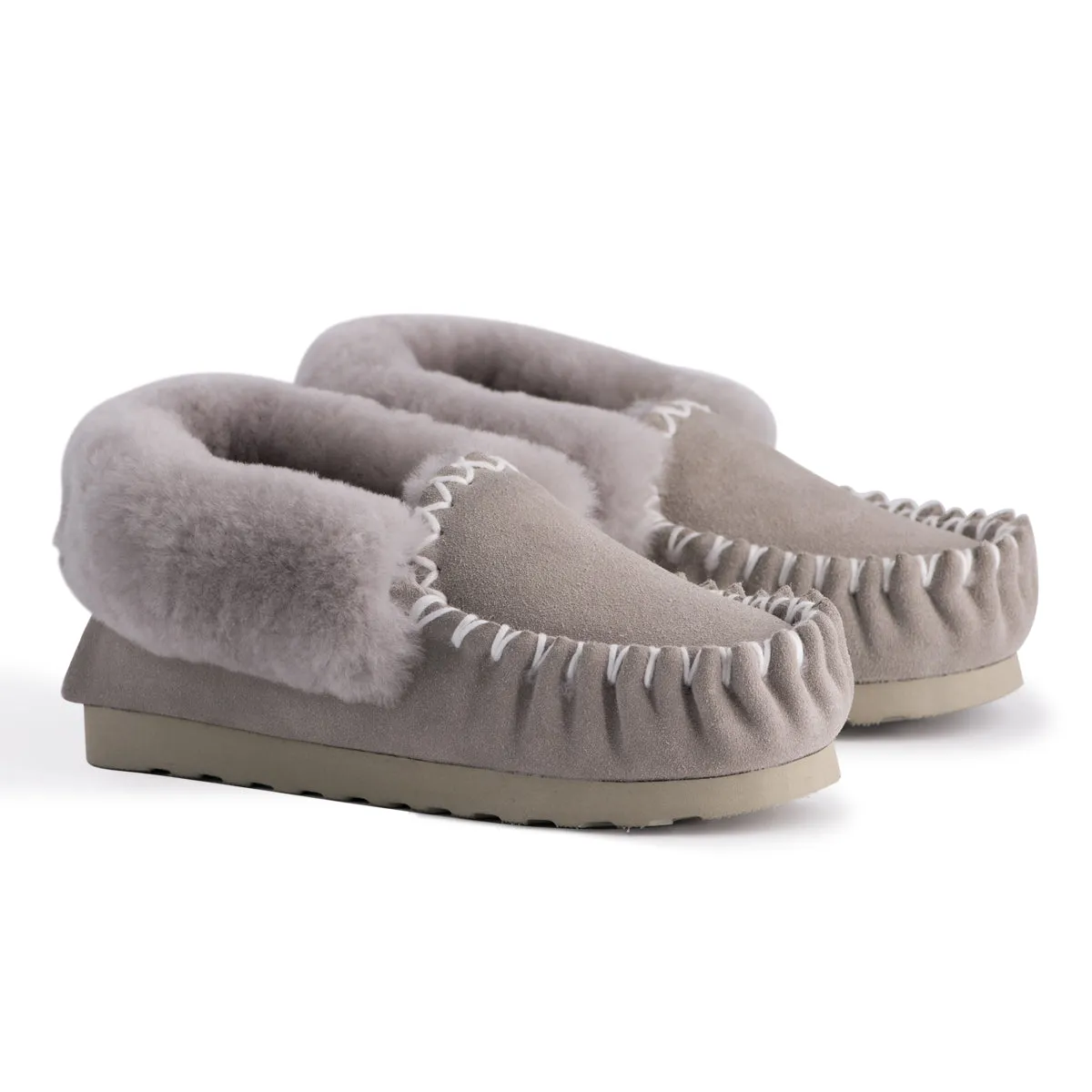 AUS WOOLI HAND STITCHED WOMENS SHEEPSKIN MOCCASIN - Light Grey