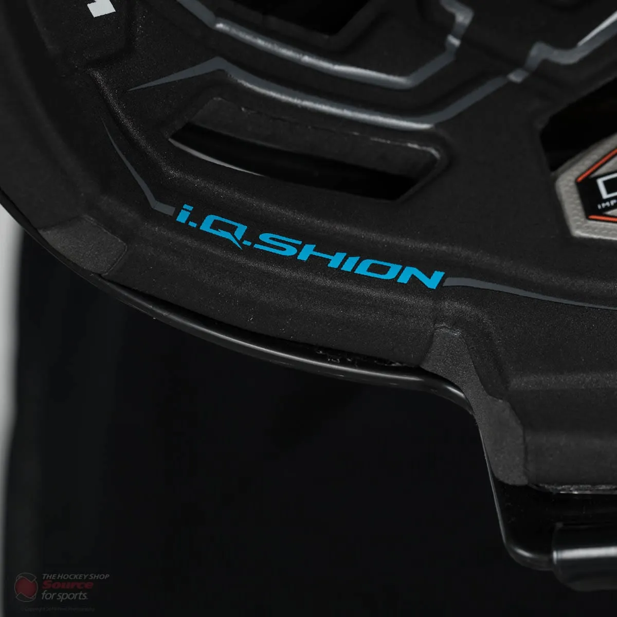CCM Tacks 310 Hockey Helmet