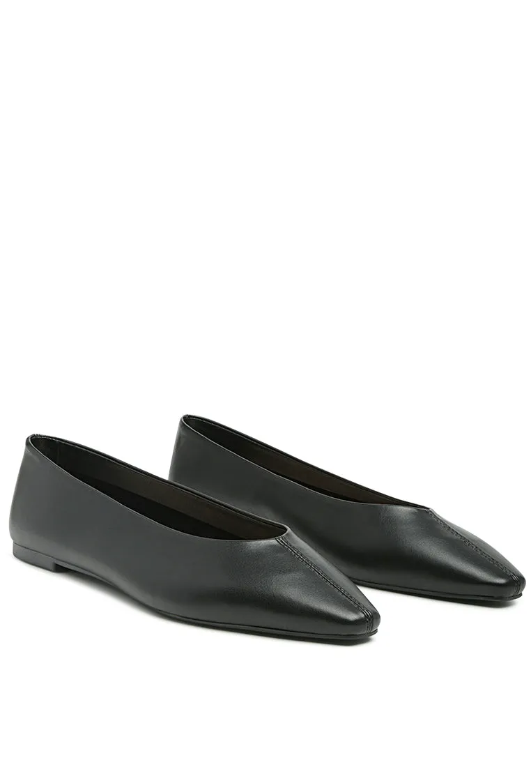 pointed toe ballerinas
