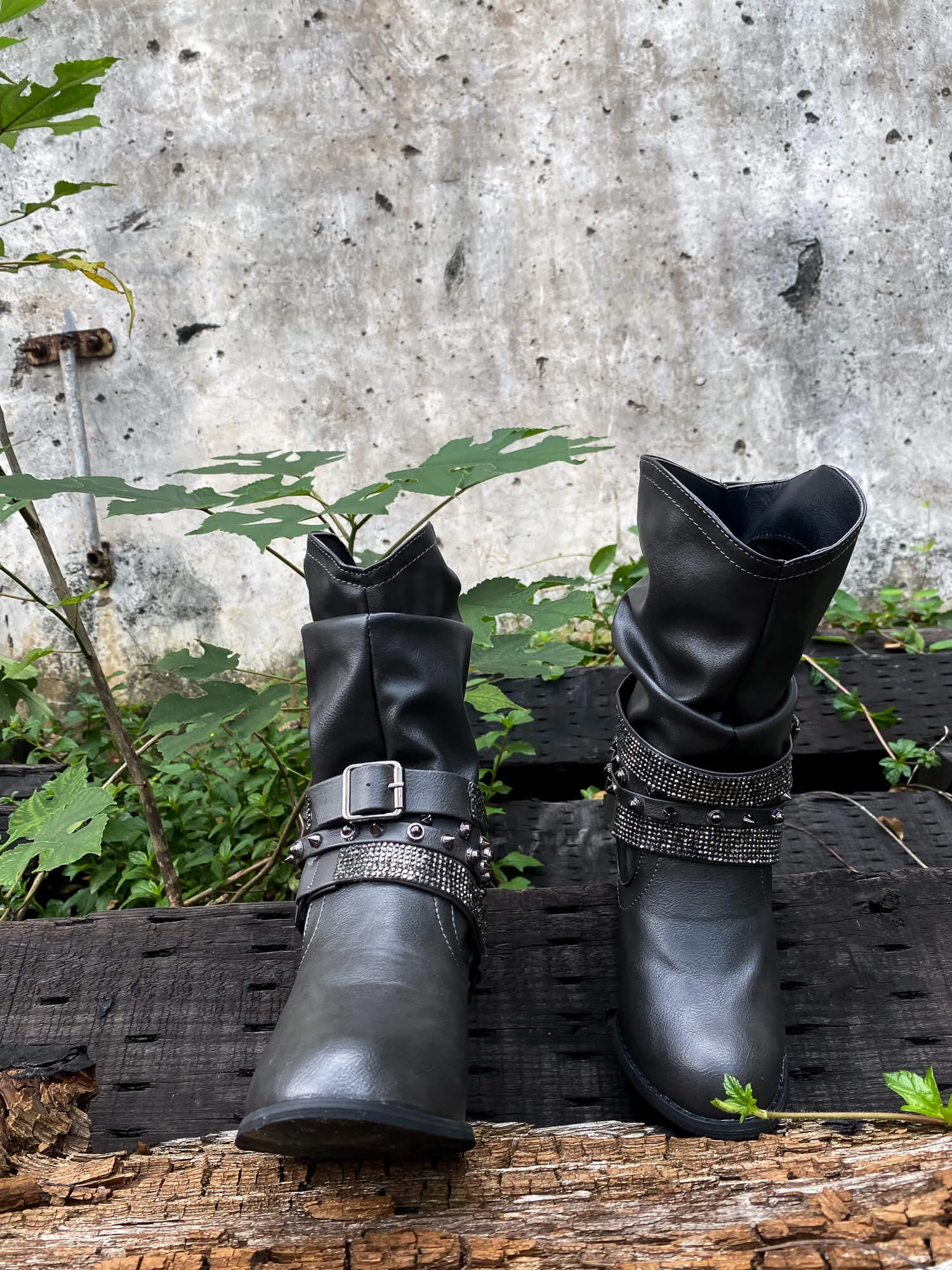 Rivet Strap-Wrapped Moto Boots - Charcoal