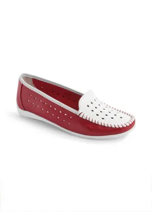 Soft leather comfort width moccasins