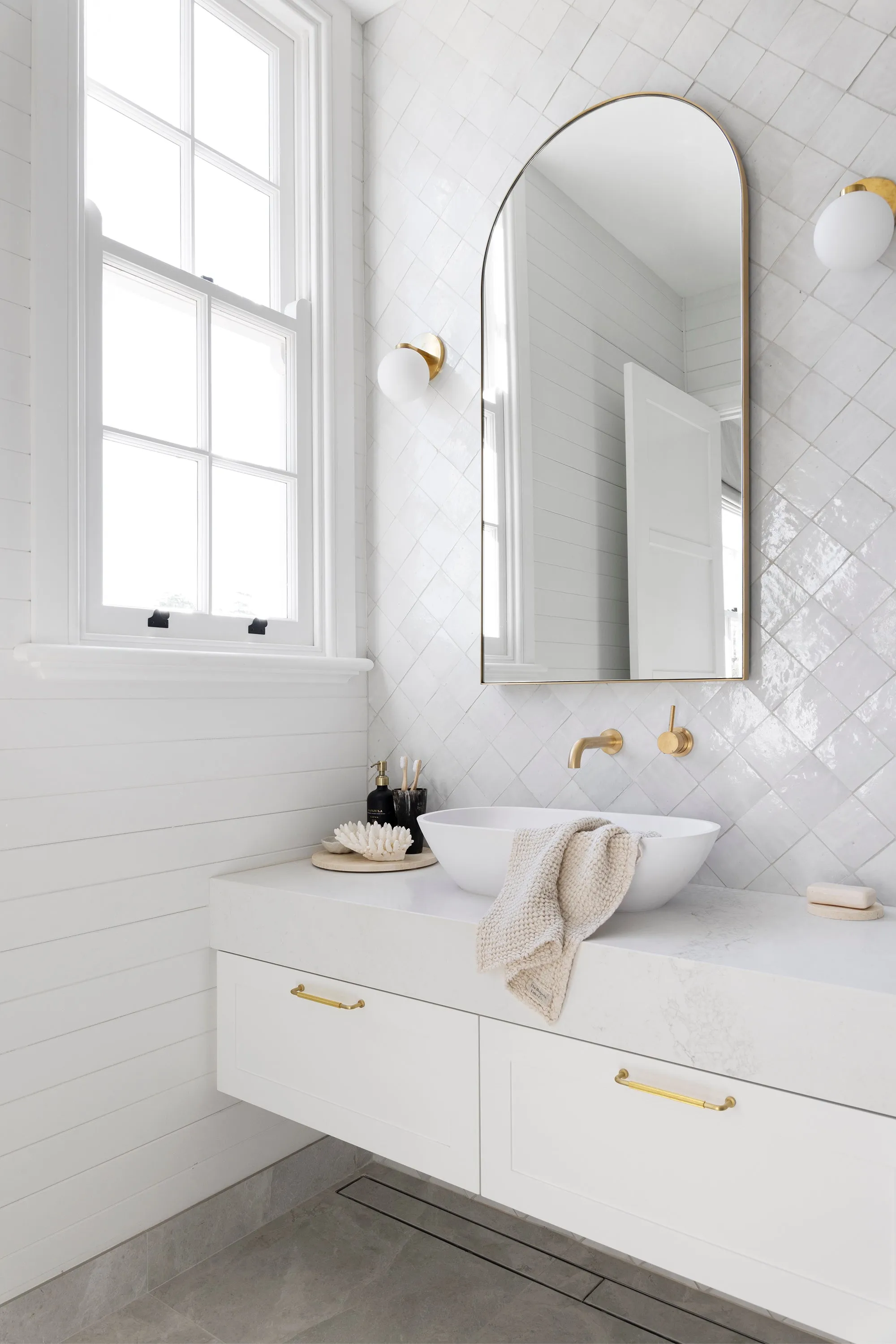 Toka Lite Justina Matte White Stone Basin - 600mm - STB12