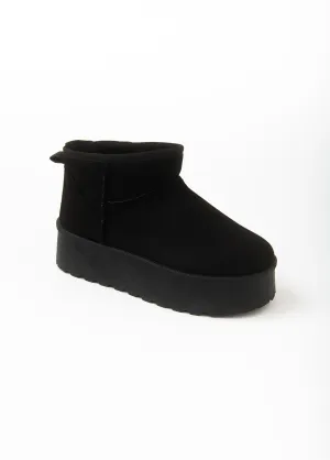 Warm suede-look lined boots