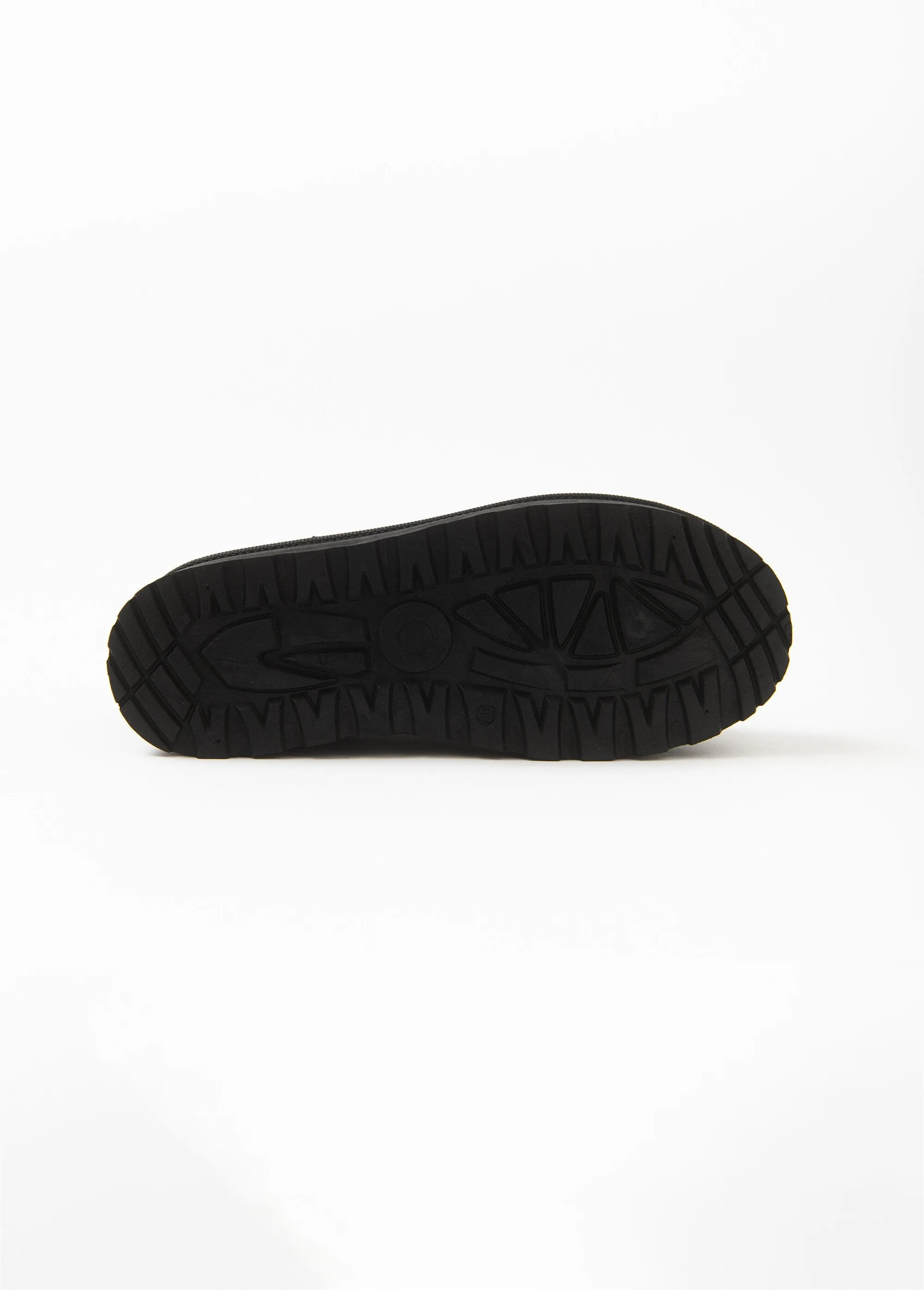 Warm suede-look lined boots