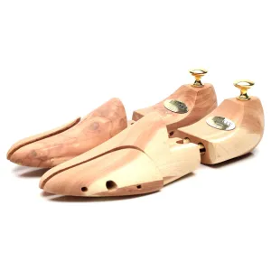 Wooden Shoe Trees UK 8